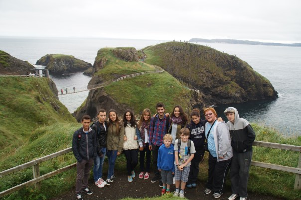 Abuztuak 26; Carrick-A-Reed Rope Bridge y la Calzada de los Gigantes